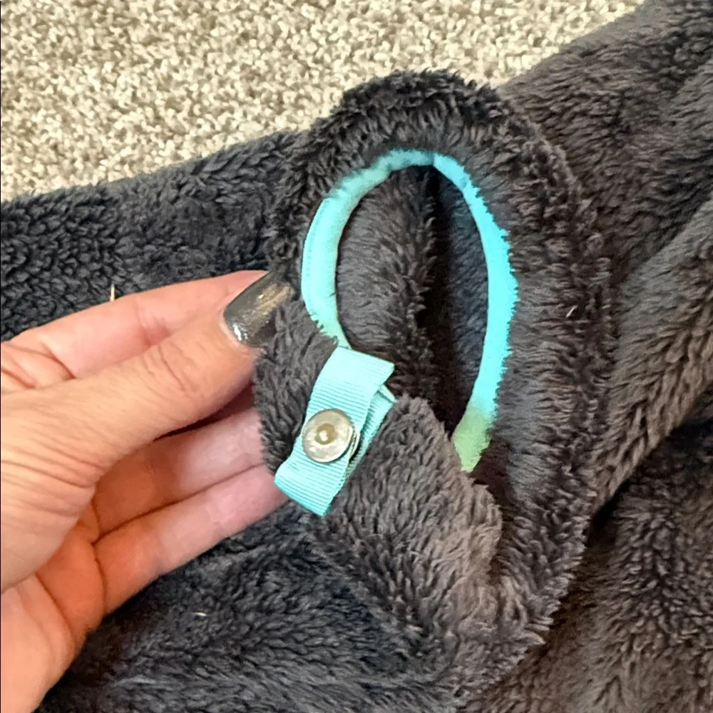 The North Face Fleece Jacket - Charcoal and Teal Youth XL or Ladies S-M - Picture 4 of 7